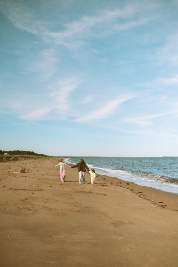 4 façons de profiter des plages de la Côte-Nord